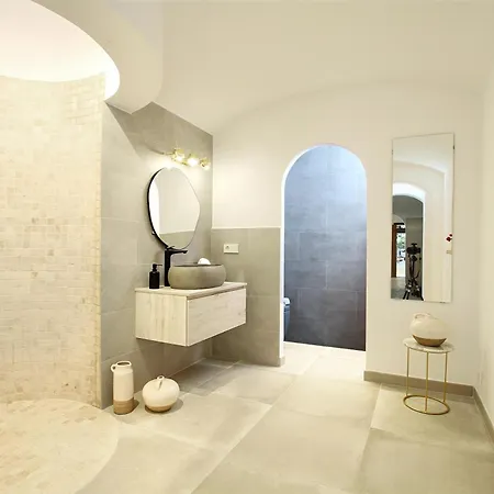 Villa Distinguished 4 Bedrooms Segu Cini *