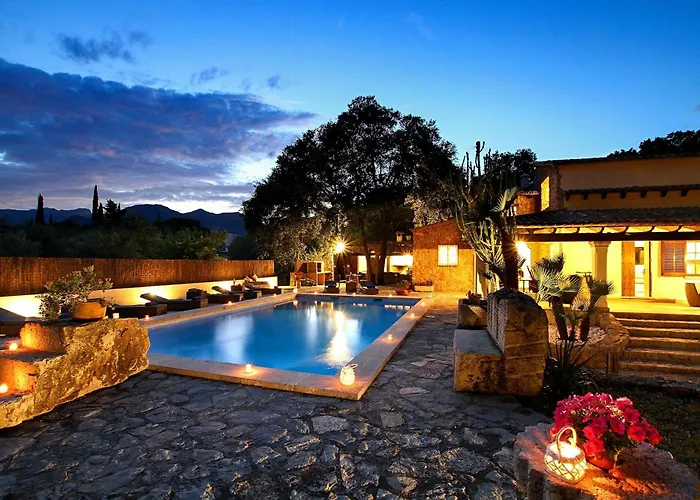 Distinguished 4 Bedrooms Segu Cini ポレンサ