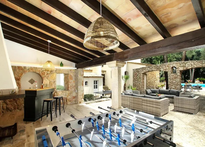 Distinguished 4 Bedrooms Segu Cini * ポレンサ