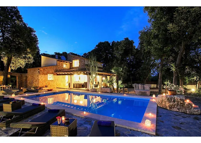 Distinguished 4 Bedrooms Segu Cini ヴィラ *