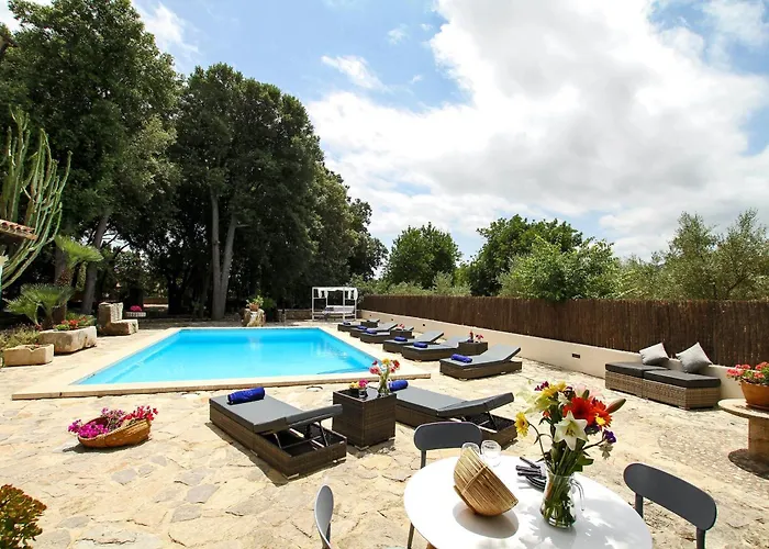 ヴィラ Distinguished 4 Bedrooms Segu Cini