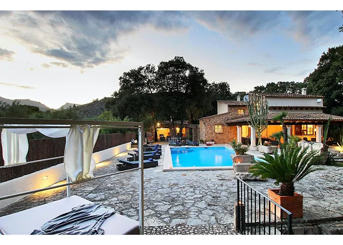 Distinguished 4 Bedrooms Segu Cini ヴィラ