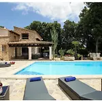 Distinguished 4 Bedrooms Segu Cini Villa *