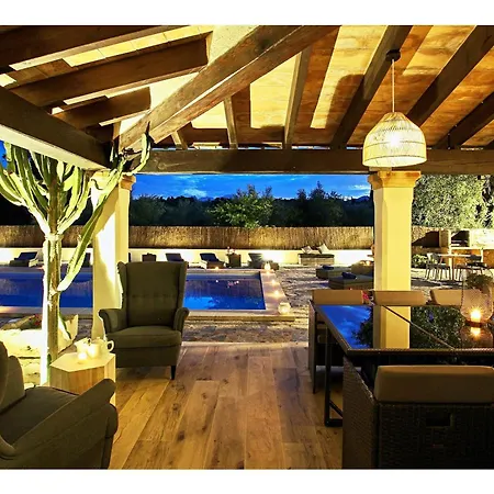 Distinguished 4 Bedrooms Segu Cini Recently Renovated With Modern Interior Villa Pollença