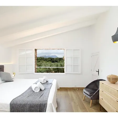 Distinguished 4 Bedrooms Segu Cini Recently Renovated With Modern Interior Pollença