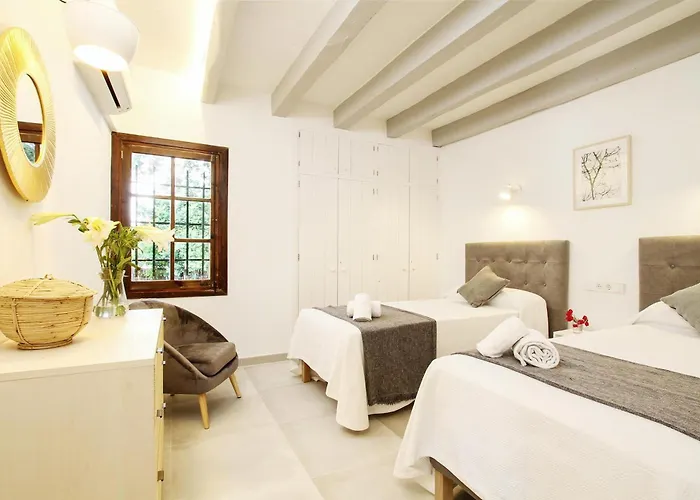 Villa Distinguished 4 Bedrooms Segu Cini