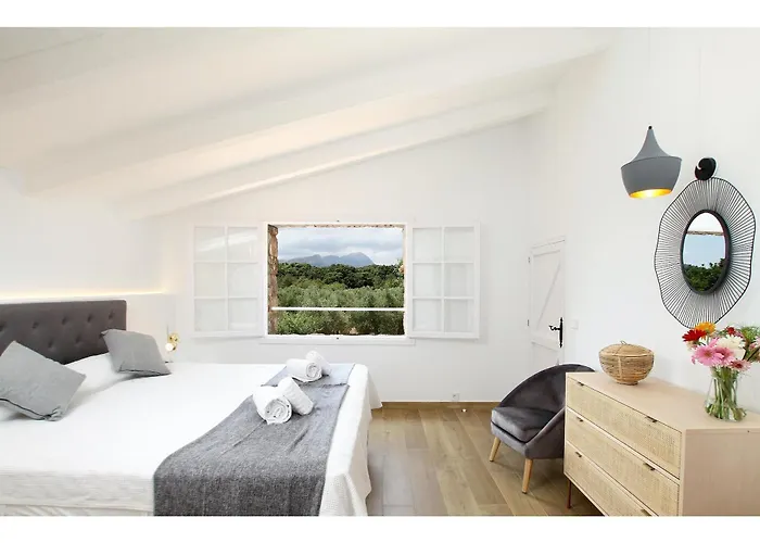 Distinguished 4 Bedrooms Segu Cini Pollenca