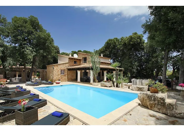 Distinguished 4 Bedrooms Segu Cini Villa Pollenca